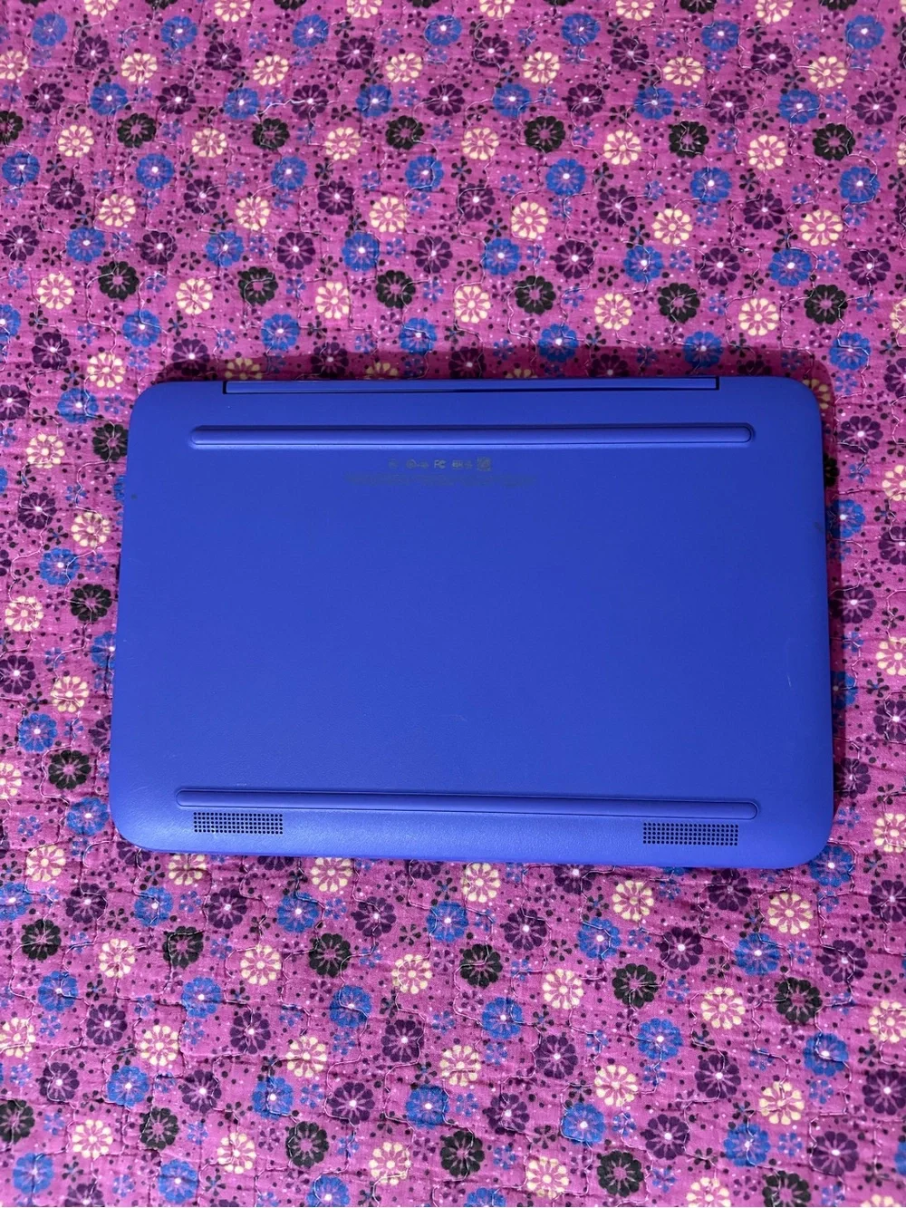 2016 HP Stream Purple Laptop 11.6 inch Screen LOCKED Charger included 🔌